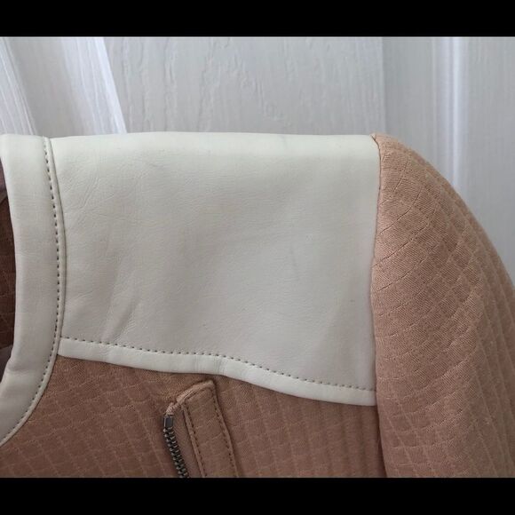 Club Monaco Quilted Bomber Jacket Peach White - Picture 9 of 11